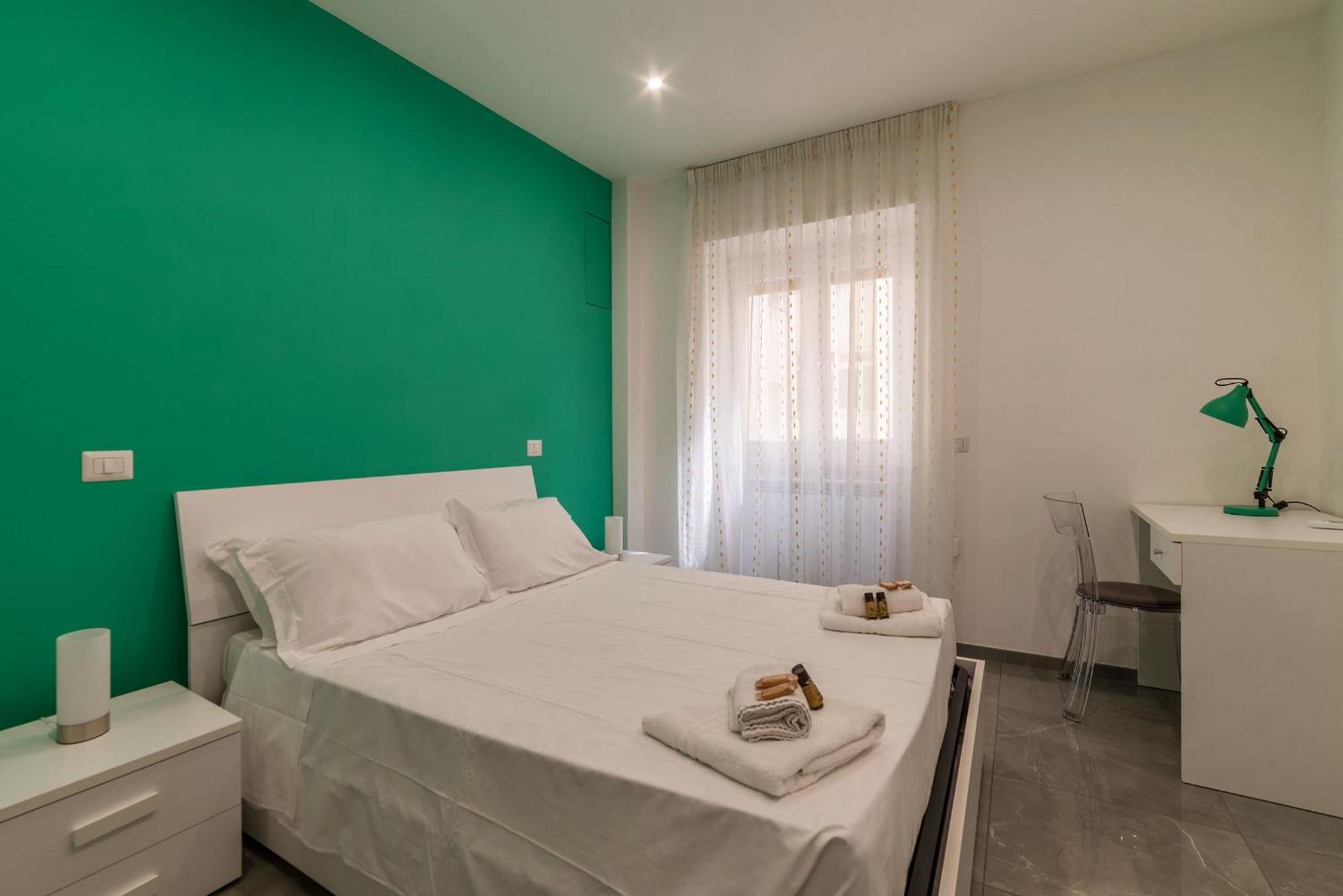 Apartament Joivy Delightful 3-Bed Flat With Balcony Rzym Zewnętrze zdjęcie