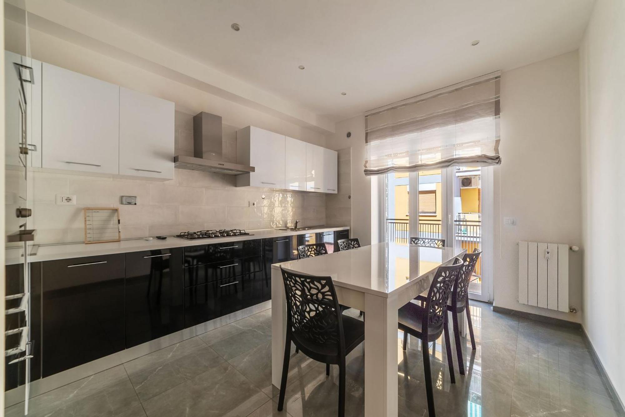Apartament Joivy Delightful 3-Bed Flat With Balcony Rzym Zewnętrze zdjęcie