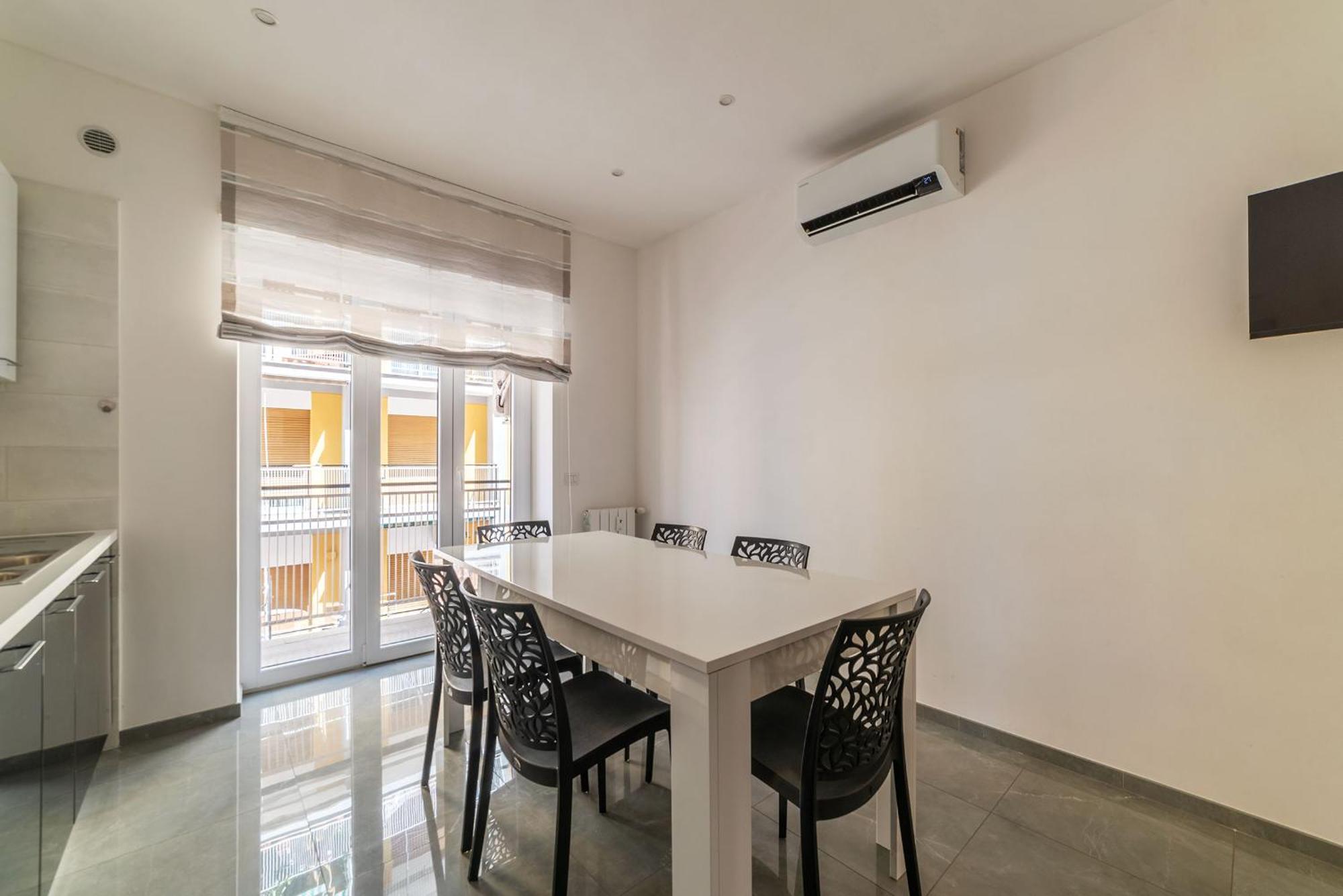 Apartament Joivy Delightful 3-Bed Flat With Balcony Rzym Zewnętrze zdjęcie