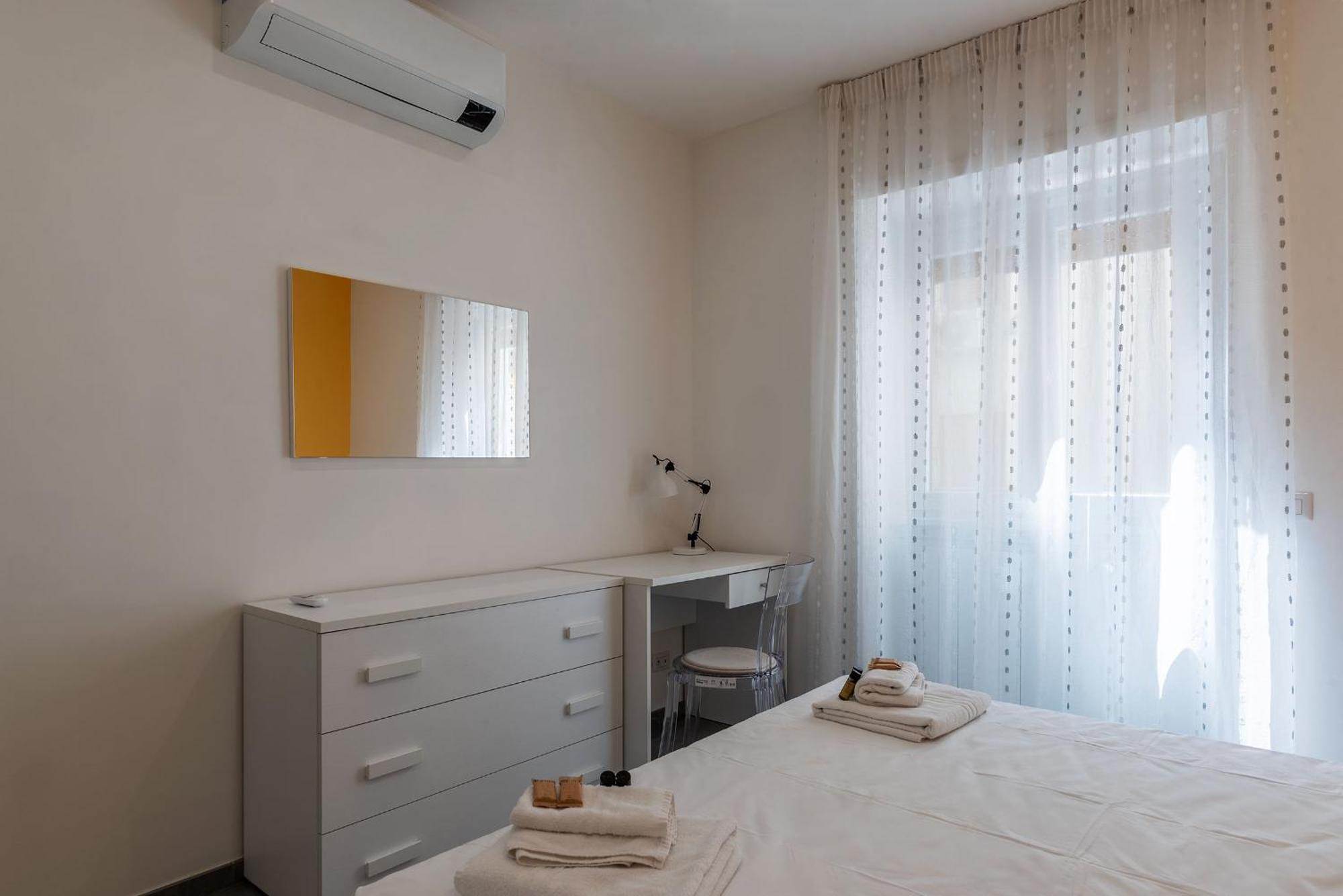 Apartament Joivy Delightful 3-Bed Flat With Balcony Rzym Zewnętrze zdjęcie